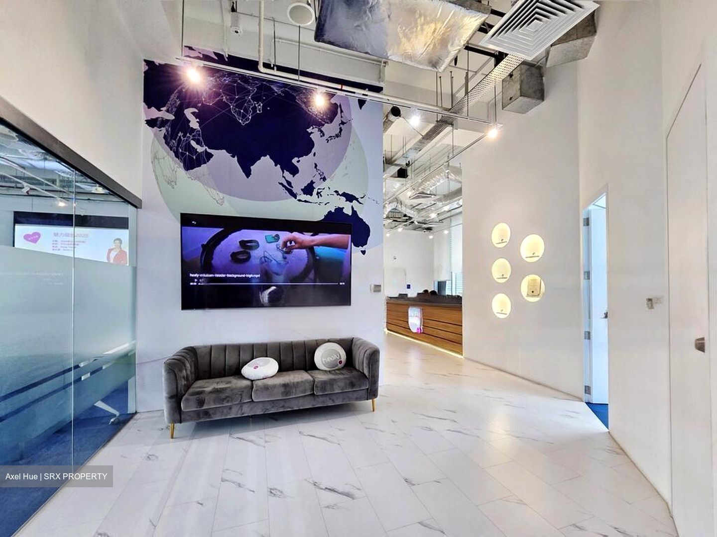 Oxley Tower (D1), Office #451457911